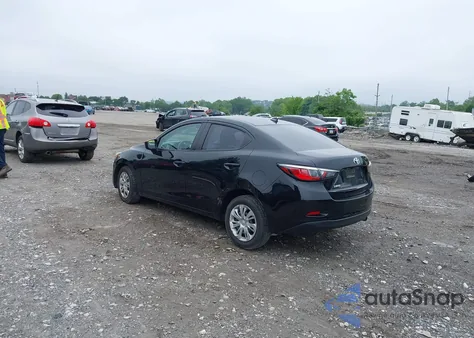 2019 Toyota Yaris L/Le/Xle z USA, uszkodzony, nr VIN 3MYDLBYV5KY520984